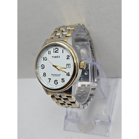 Mens Timex Perpetual Calendar Indiglo Two Tone Dress Quartz Date 50M New Battery - Picture 2 of 12